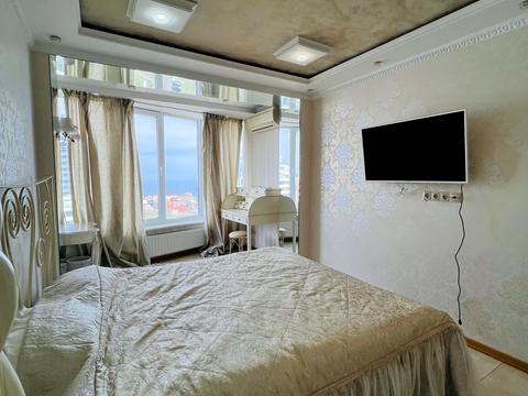 квартира за адресою Літературна вул., 12