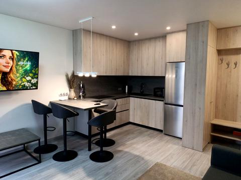 квартира за адресою Іллі Бродлаковича вул., 19