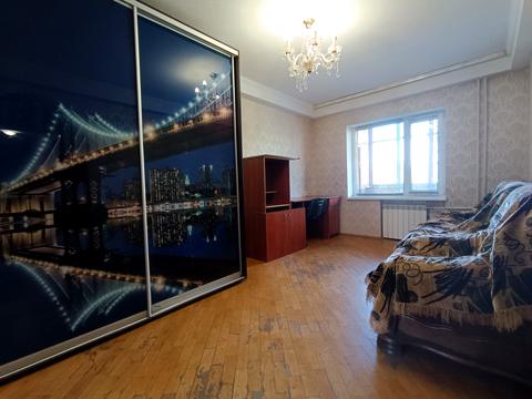 квартира за адресою Ореста Левицького вул. (Академіка Курчатова), 25/37