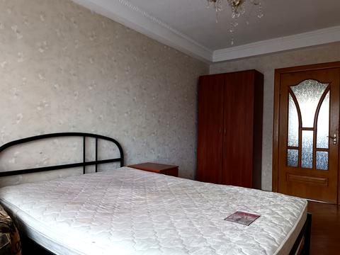 квартира за адресою Ореста Левицького вул. (Академіка Курчатова), 25/37