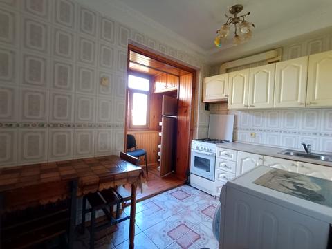 квартира за адресою Ореста Левицького вул. (Академіка Курчатова), 25/37