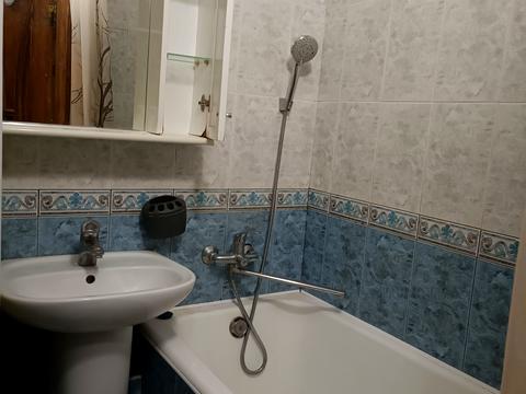 квартира за адресою Ореста Левицького вул. (Академіка Курчатова), 25/37