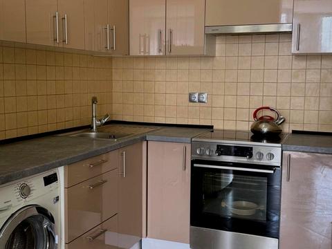 квартира за адресою Олександра Козловського вул., 2а