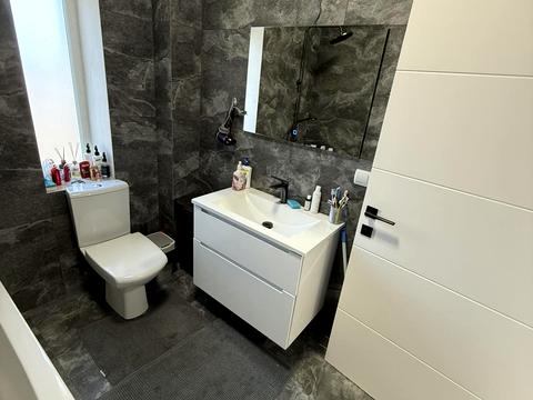 квартира за адресою Івана Франка вул., 12