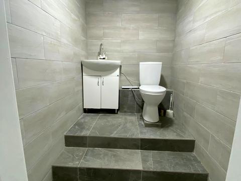 комерційна за адресою Генерала М. Тарнавського вул., 19