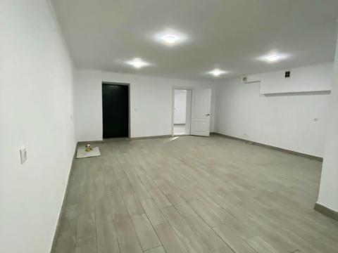 комерційна за адресою Генерала М. Тарнавського вул., 19