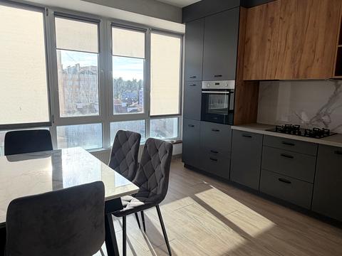 квартира за адресою Літературна вул. (Чехова), 27