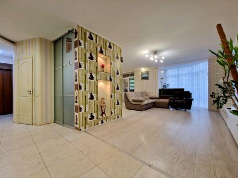 квартира по адресу Юлии Здановской ул. (Ломоносова), 52/3