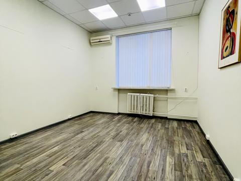 коммерческая по адресу Николая Михновского бульв. (Дружбы народов), 17/5