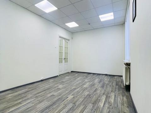 коммерческая по адресу Николая Михновского бульв. (Дружбы народов), 17/5