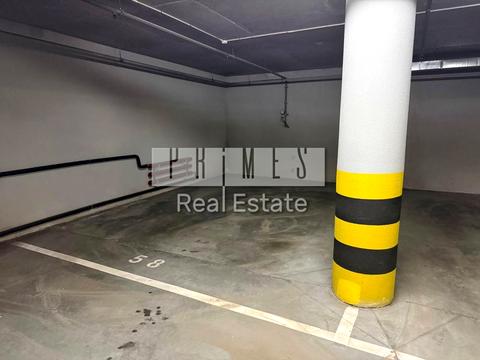 паркомісце за адресою Андрія Верхогляда вул. (Михайла Драгомирова), 11