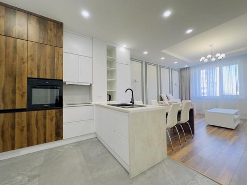 квартира за адресою Андрія Верхогляда вул. (Михайла Драгомирова), 14-А