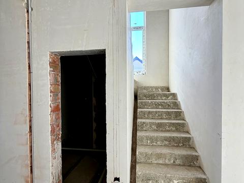 дом по адресу зарічна, 7