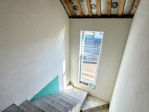 дом по адресу зарічна, 7