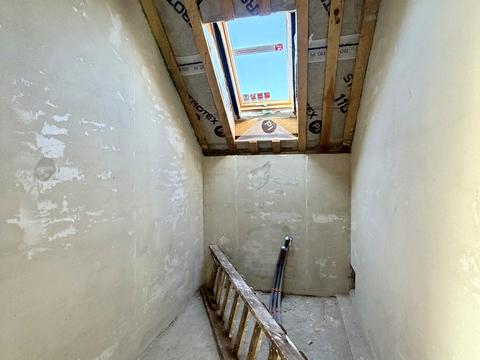 дом по адресу зарічна, 7