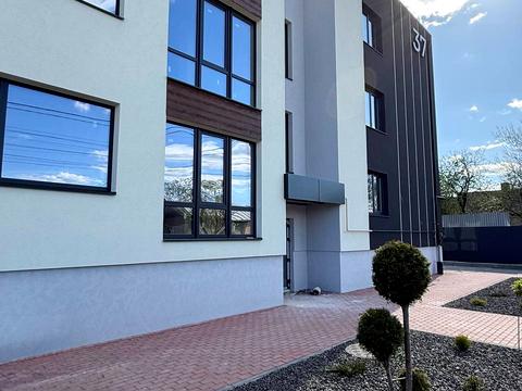 квартира за адресою Поповича вул., 37