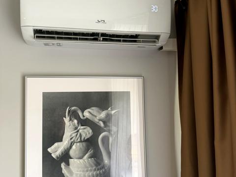 квартира за адресою Дністерська вул. (Двінська), 1