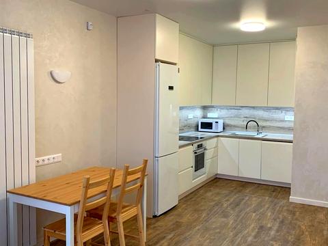 квартира за адресою Дніпровська набережна вул., 16-Г