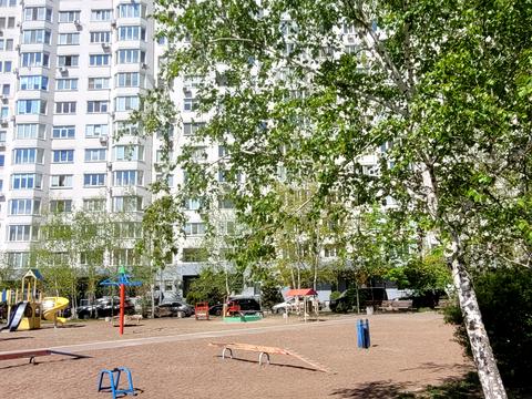 квартира по адресу Миколы Бажана просп., 14