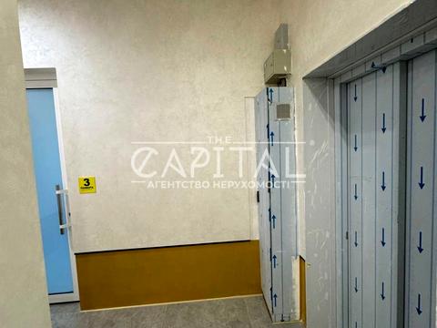 комерційна за адресою Володимирська вул., 86-А
