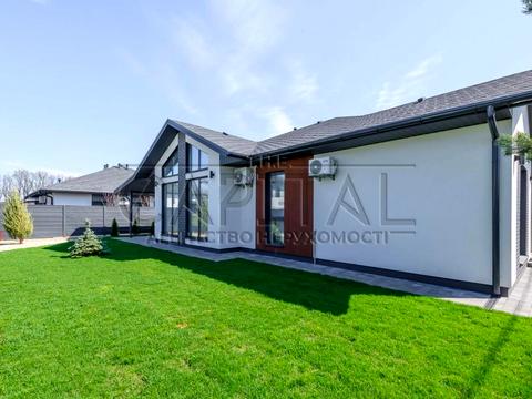 будинок за адресою с. Крюківщина, Привітна