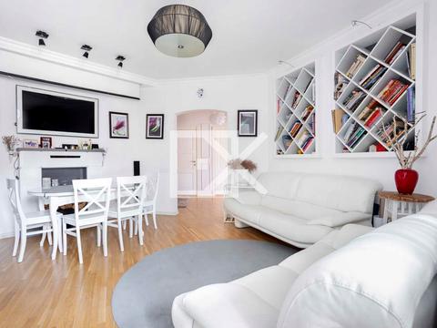 квартира за адресою Сім'ї Кульженків вул. (Петра Дегтяренка), 35