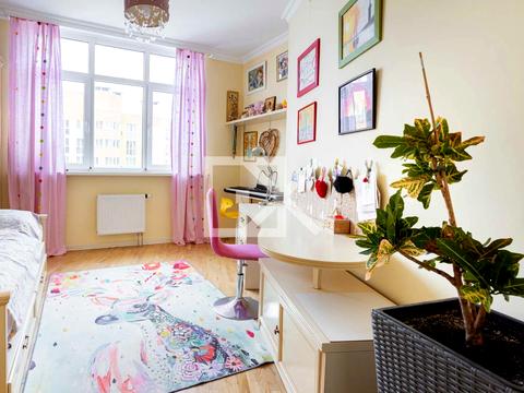 квартира за адресою Сім'ї Кульженків вул. (Петра Дегтяренка), 35