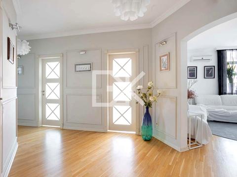 квартира за адресою Сім'ї Кульженків вул. (Петра Дегтяренка), 35