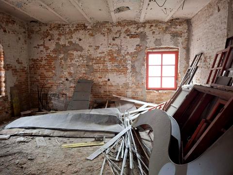 комерційна за адресою Михайла Кривоноса вул. (Котовського), 2