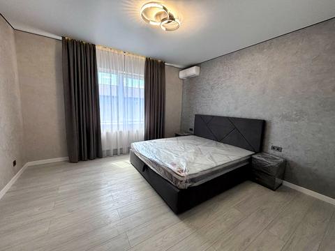 дом по адресу Київська