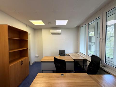 коммерческая по адресу Вячеслава Черновола ул., 20