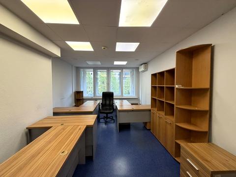 коммерческая по адресу Вячеслава Черновола ул., 20