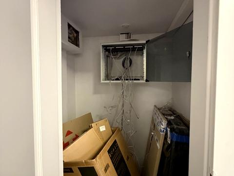 коммерческая по адресу Вячеслава Черновола ул., 20