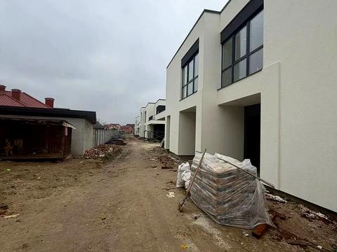 будинок за адресою Повстанців