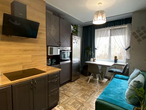 квартира за адресою Гранітна вул., 1