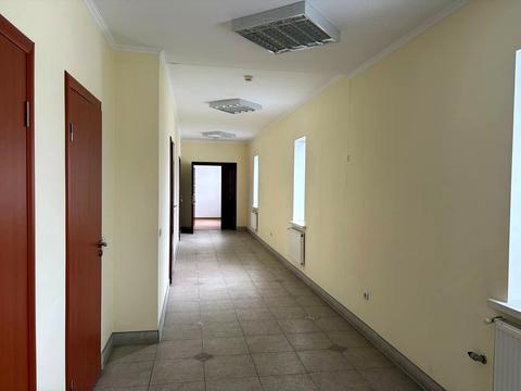 коммерческая по адресу Солов'їна, 1