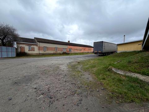 коммерческая по адресу Солов'їна, 1