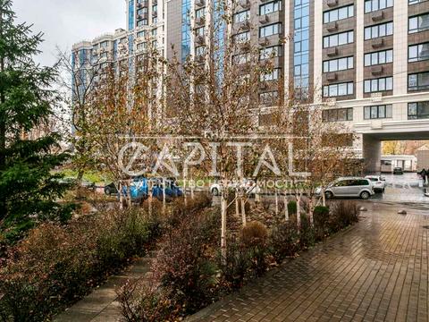 комерційна за адресою Золотоустівська вул., 34