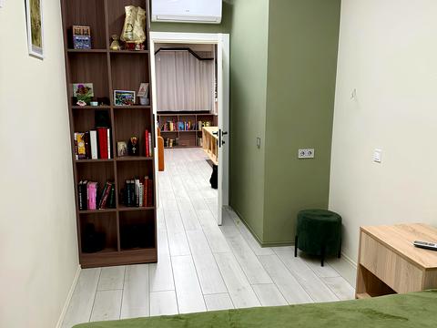 квартира за адресою Набережно-Хрещатицька вул., 33