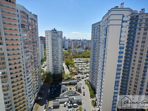 квартира за адресою Олени Пчілки вул., 8