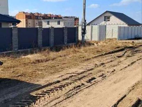 участок по адресу 