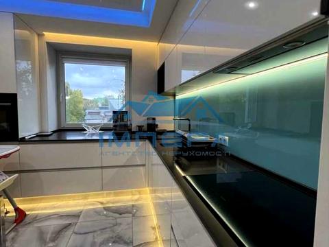 квартира за адресою Соборності вул. (Жовтнева), 30а к2