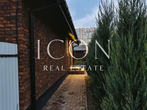 будинок за адресою Польова вул.