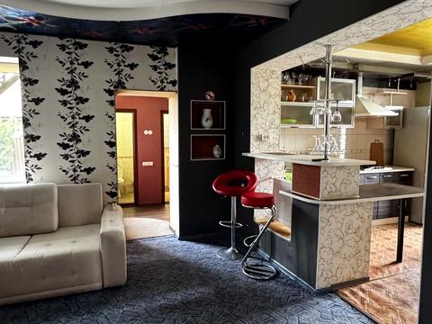 будинок за адресою смт. Безлюдівка, Зміївська вул.