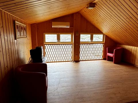 будинок за адресою смт. Безлюдівка, Зміївська вул.