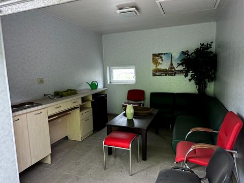 будинок за адресою смт. Безлюдівка, Зміївська вул.