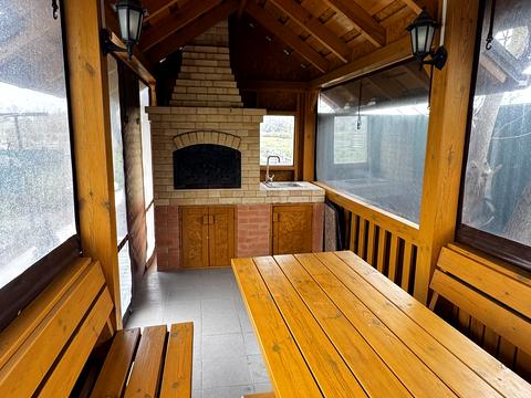 будинок за адресою смт. Безлюдівка, Зміївська вул.