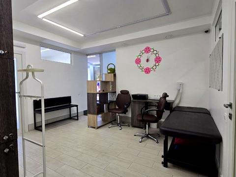 комерційна за адресою Софіївська вул., 2г
