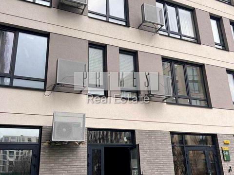 комерційна за адресою Салютна вул., 2к9