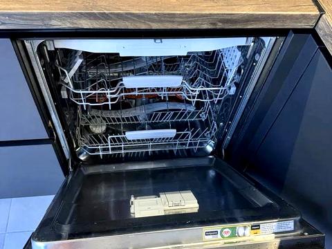 квартира за адресою Віталія Нестеренка вул., 1б